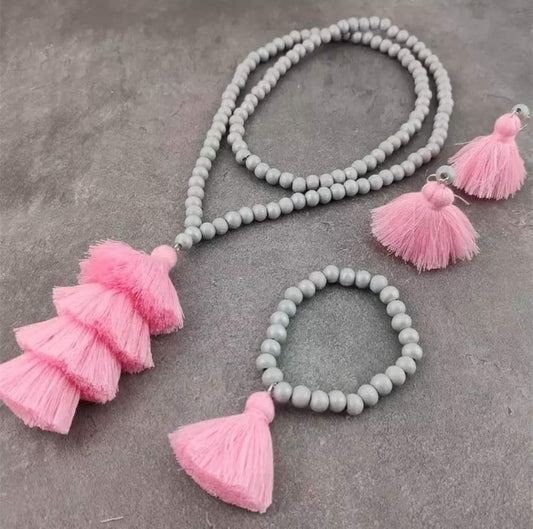 Grey/Pink Necklace set